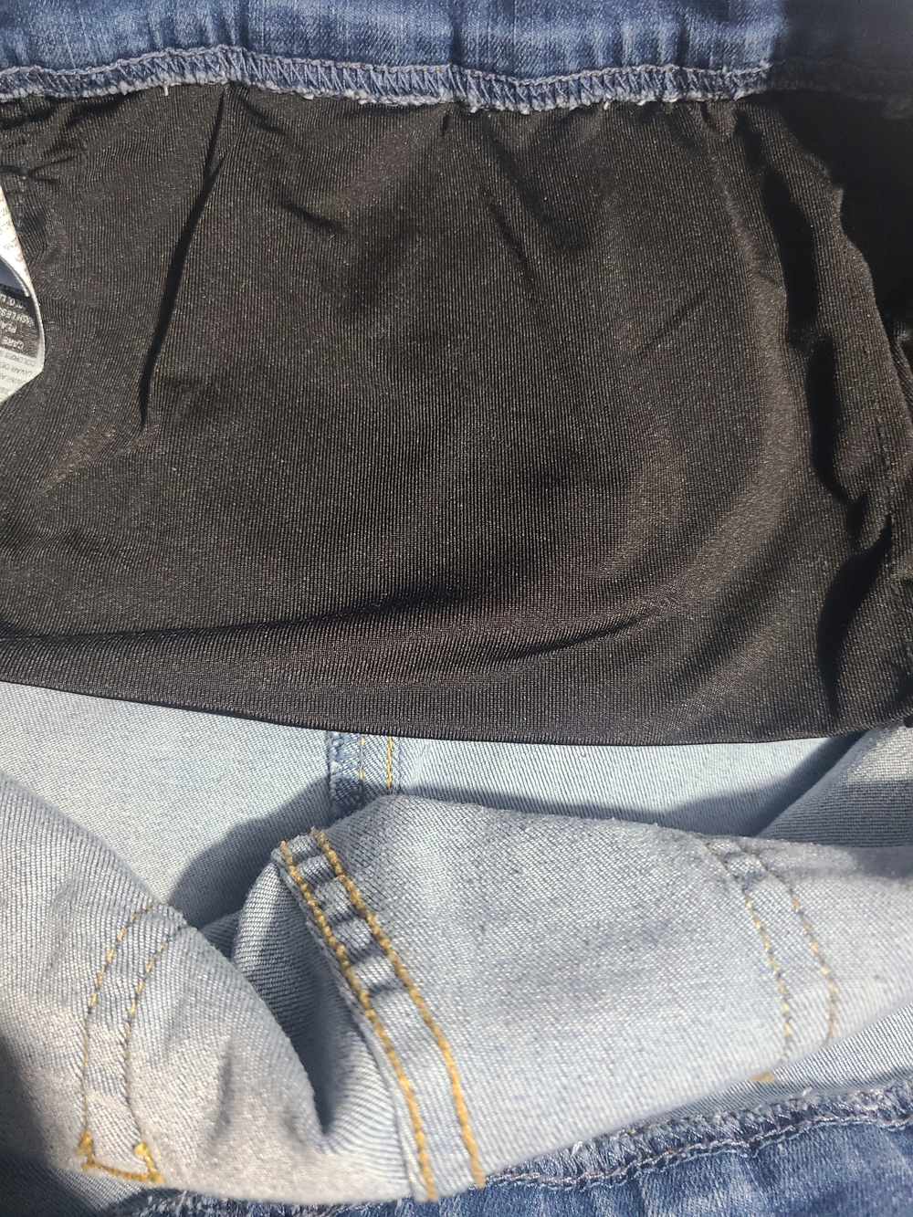Levi Strauss Signature Light Wash Stretch Shaping Jeans - Size 18L - Picture 7 of 10